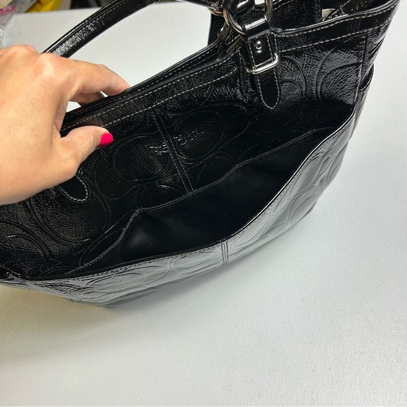 COACH Gallery Embossed Signature Black Patent Leather Tote  Shoulder Bag F19818 - Picture 12 of 16